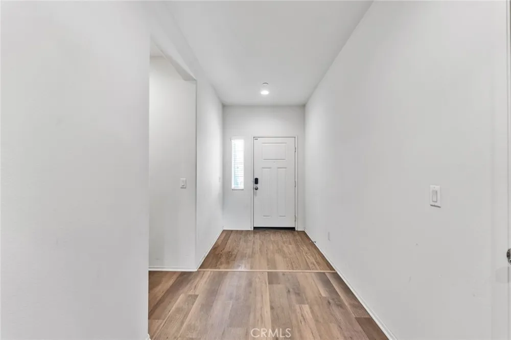 2492 E Williamsburg Ontario, CA 91761