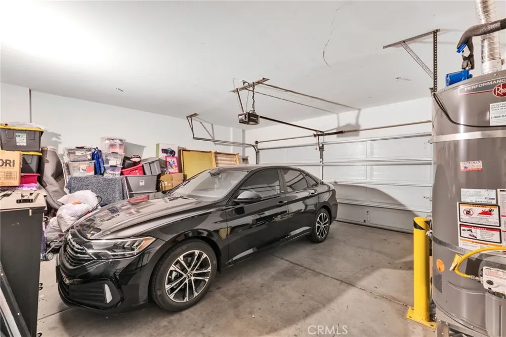 2492 E Williamsburg Ontario, CA 91761