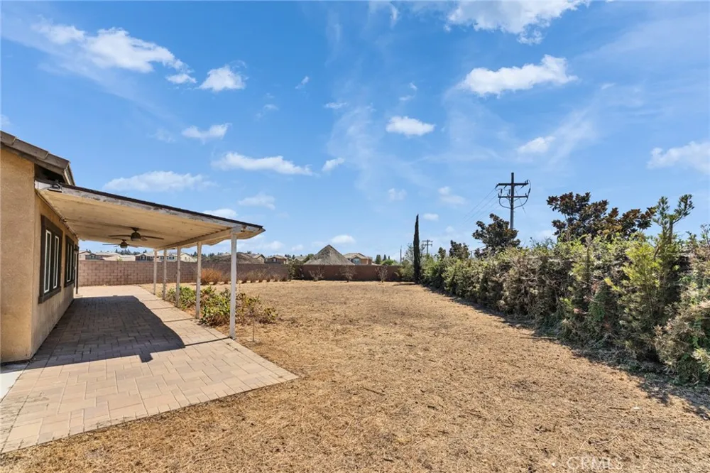 2492 E Williamsburg Ontario, CA 91761