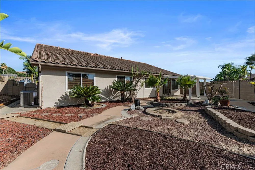 2580 Robinhood Orange, CA 92867