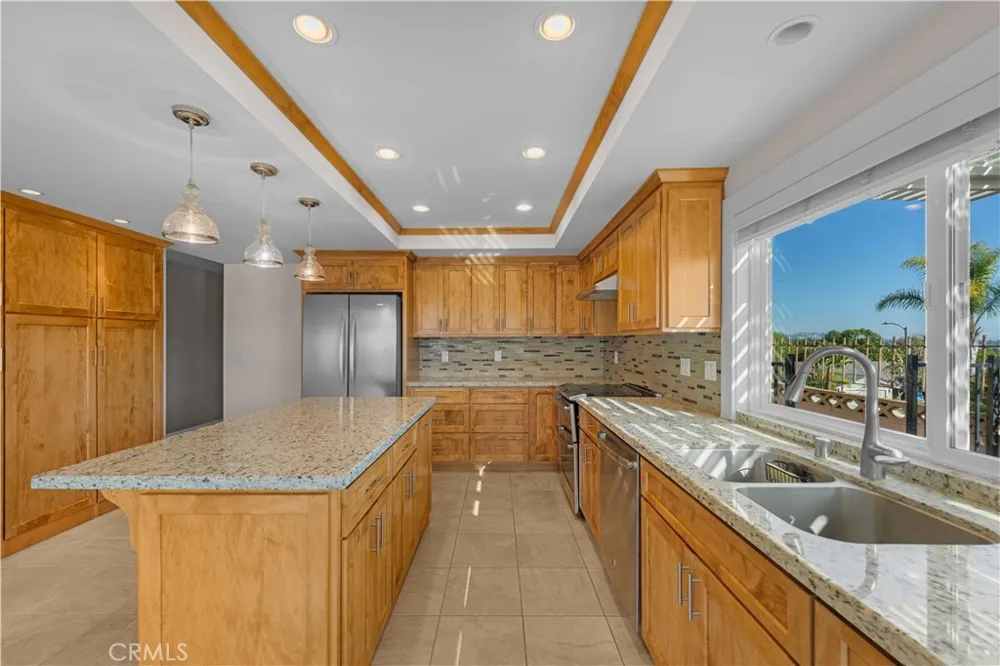2580 Robinhood Orange, CA 92867