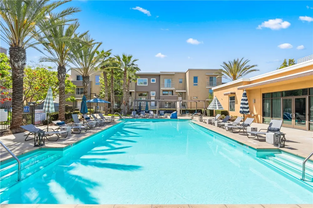 664 Colorado Circle Carson, CA 90745