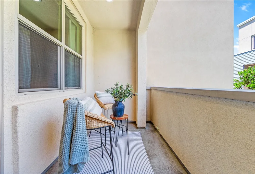 664 Colorado Circle Carson, CA 90745