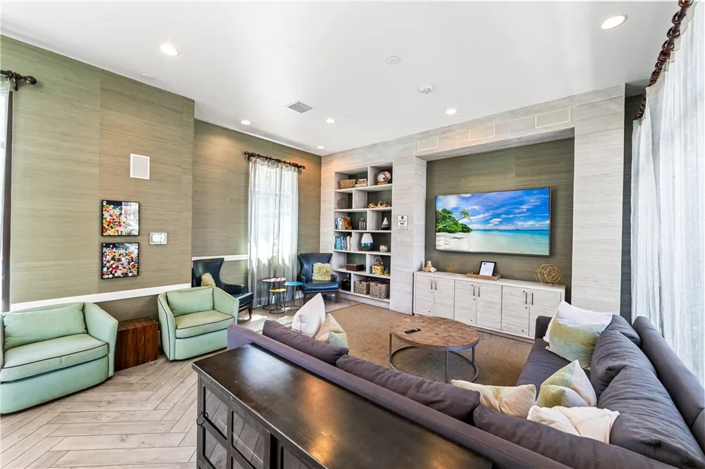 664 Colorado Circle Carson, CA 90745