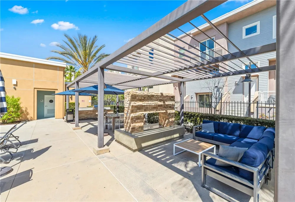 664 Colorado Circle Carson, CA 90745