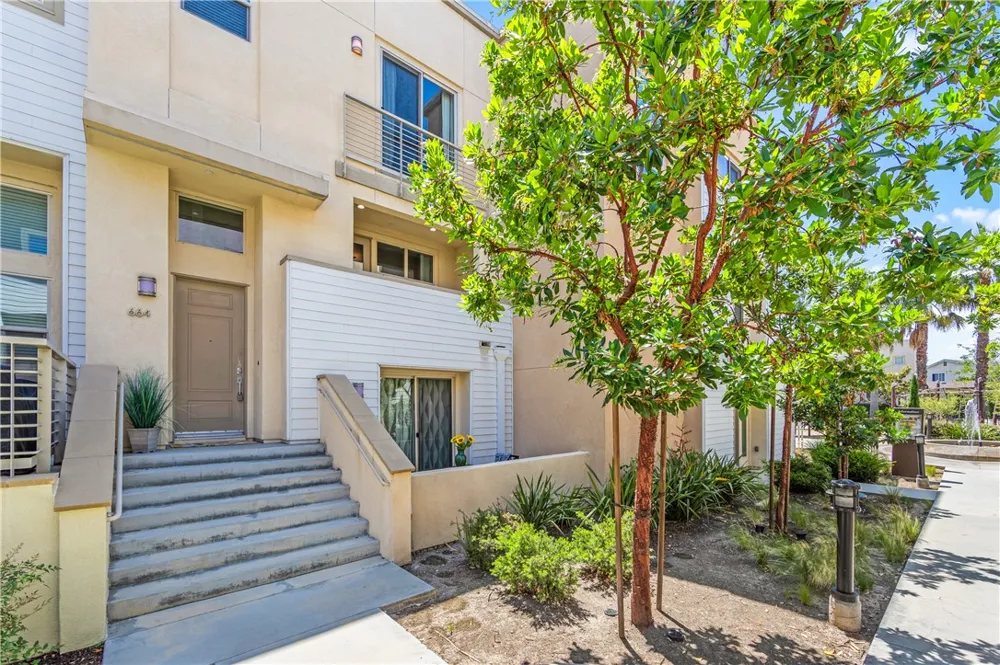 664 Colorado Circle Carson, CA 90745