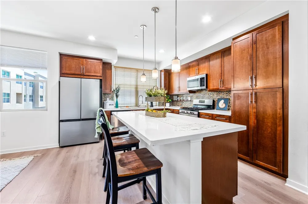 664 Colorado Circle Carson, CA 90745