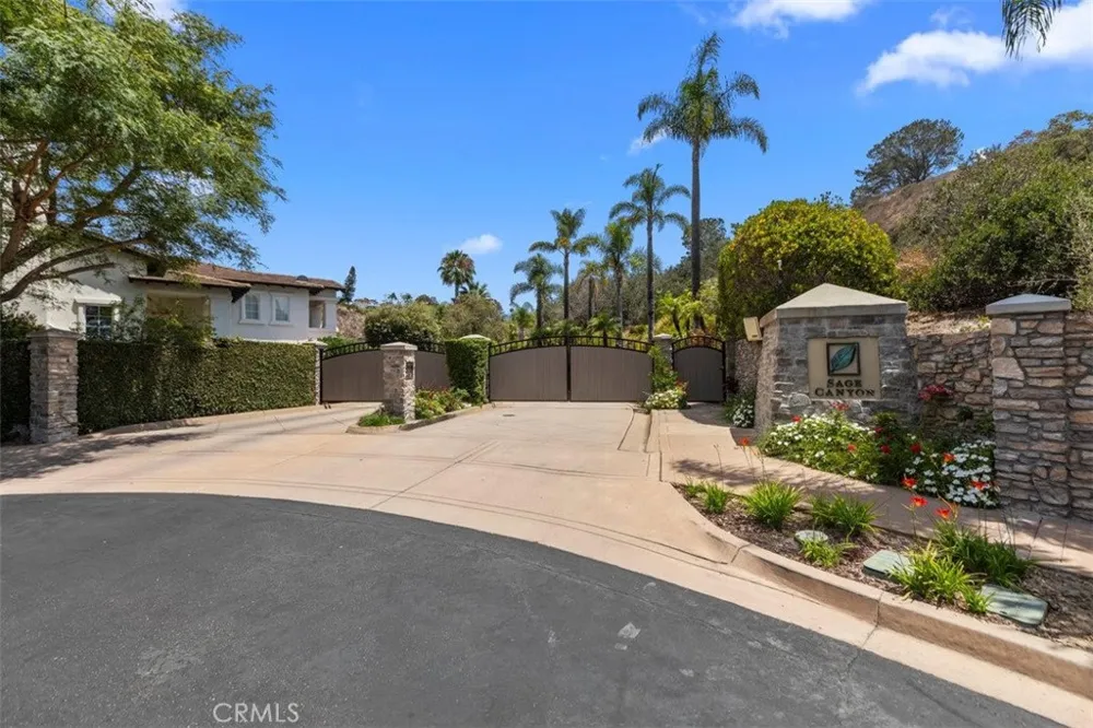 3759 Sage Canyon Drive Encinitas, CA 92024