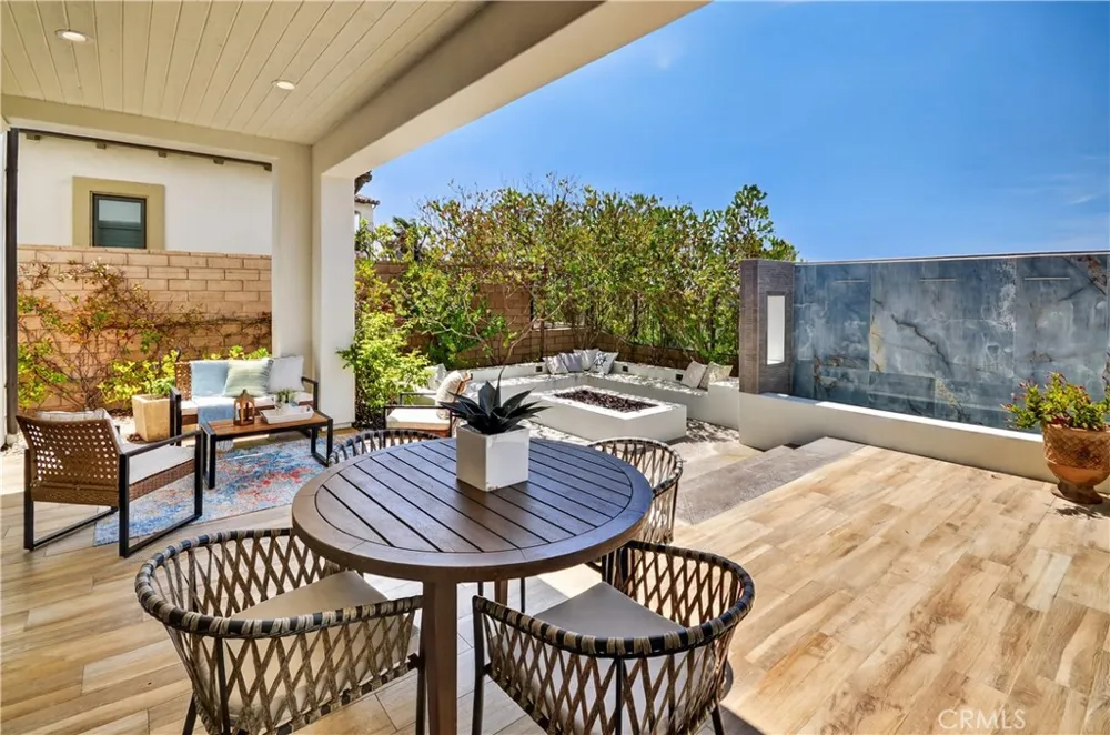 103 Via Almodovar San Clemente, CA 92672