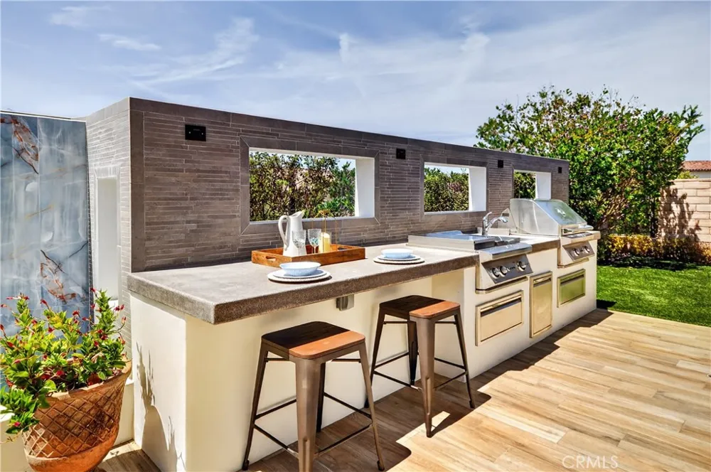 103 Via Almodovar San Clemente, CA 92672