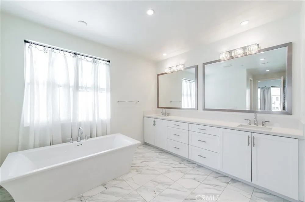 133 Hyperion Irvine, CA 92618