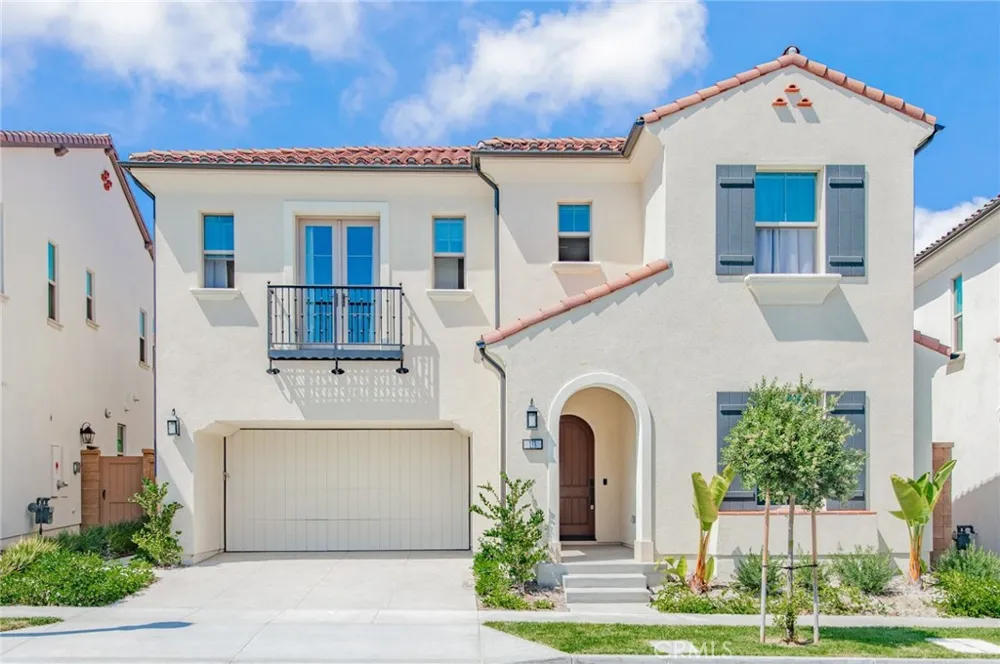 133 Hyperion Irvine, CA 92618