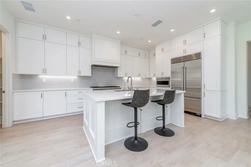 133 Hyperion Irvine, CA 92618