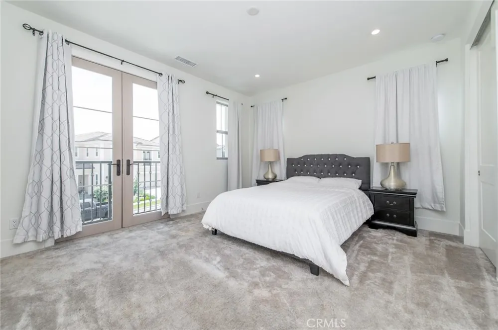 133 Hyperion Irvine, CA 92618
