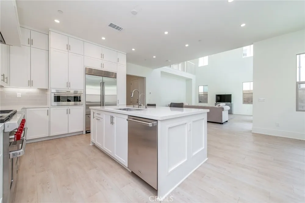 133 Hyperion Irvine, CA 92618