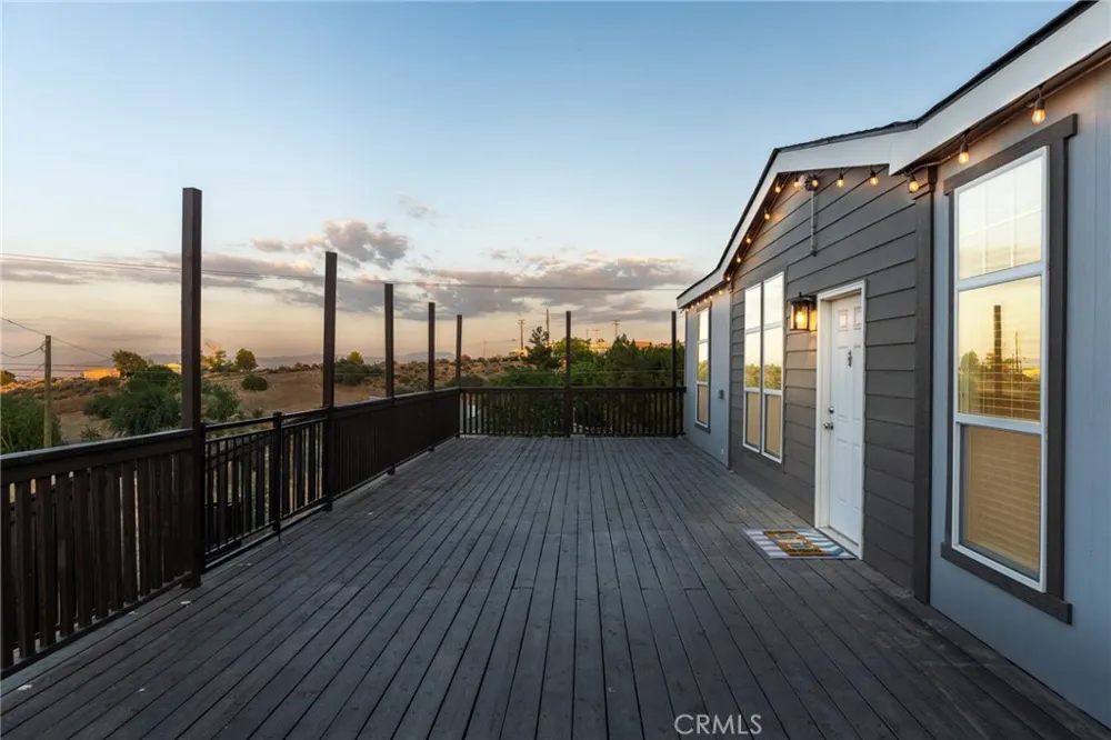 8380 Riggins Phelan, CA 92371