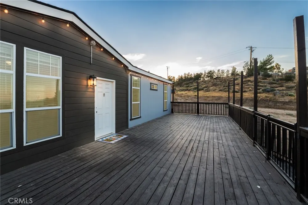 8380 Riggins Phelan, CA 92371
