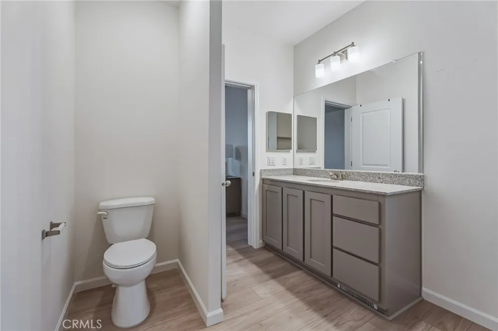 8380 Riggins Phelan, CA 92371
