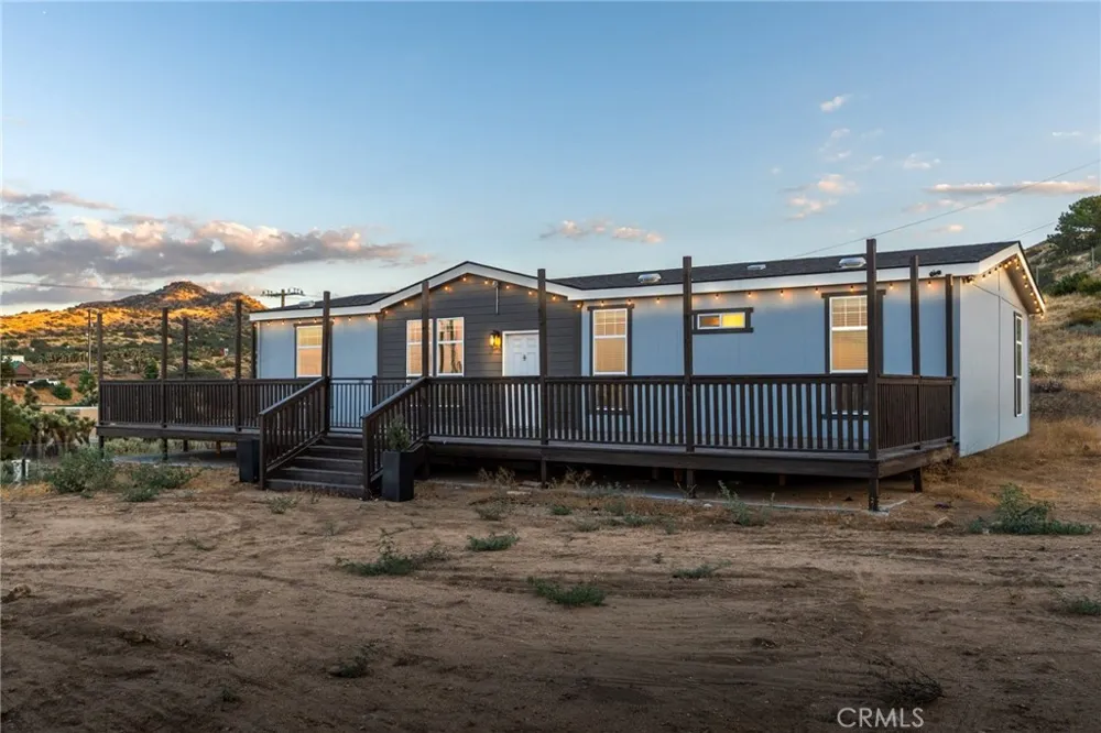 8380 Riggins Phelan, CA 92371