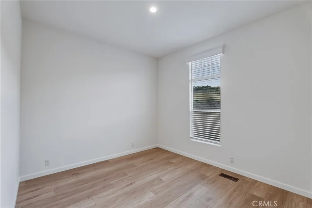 8380 Riggins Phelan, CA 92371