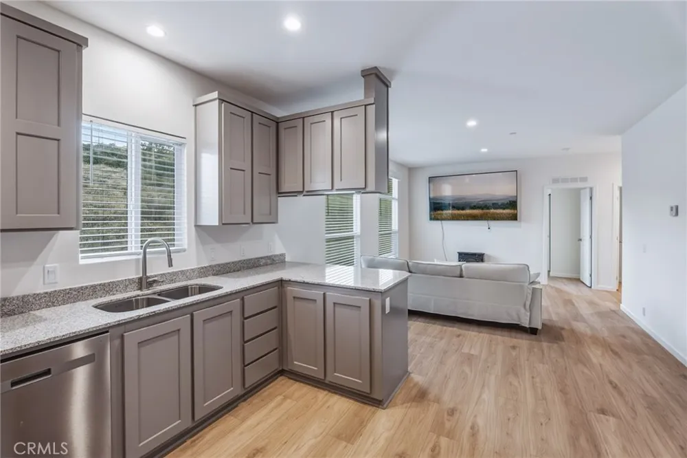 8380 Riggins Phelan, CA 92371