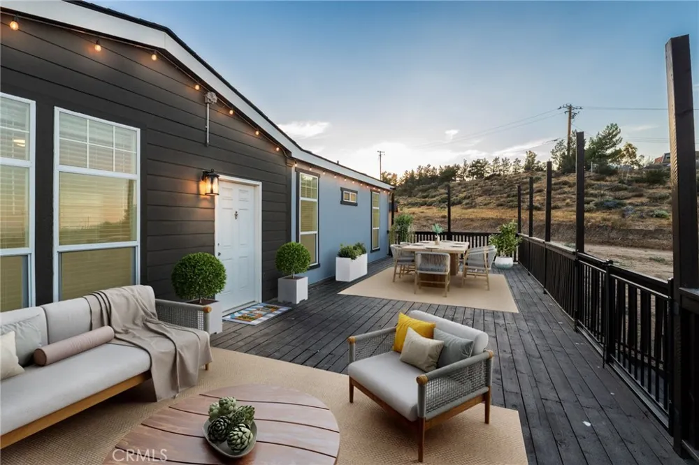 8380 Riggins Phelan, CA 92371