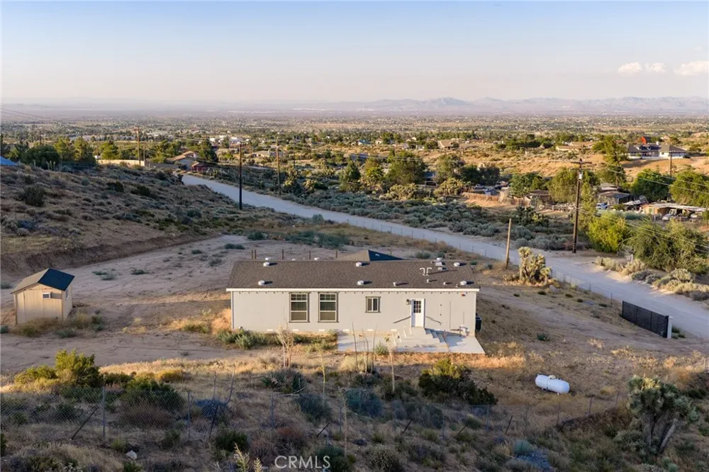 8380 Riggins Phelan, CA 92371