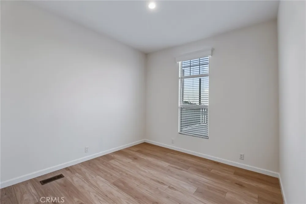 8380 Riggins Phelan, CA 92371