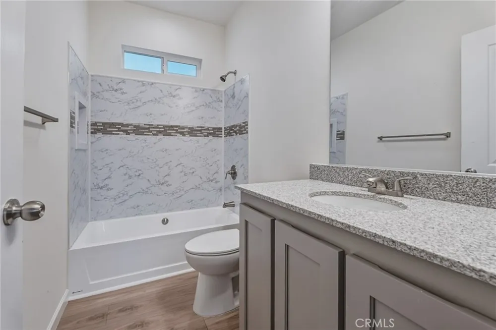 8380 Riggins Phelan, CA 92371