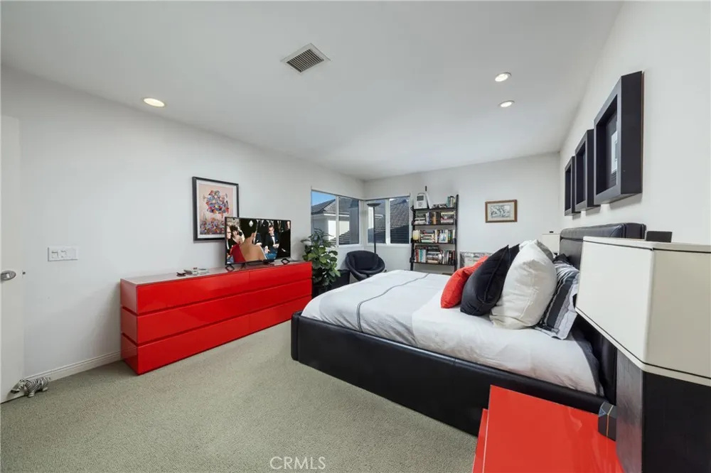 16932 Coral Cay Huntington Beach, CA 92649