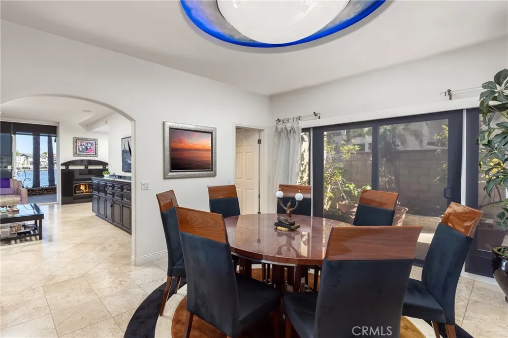 16932 Coral Cay Huntington Beach, CA 92649