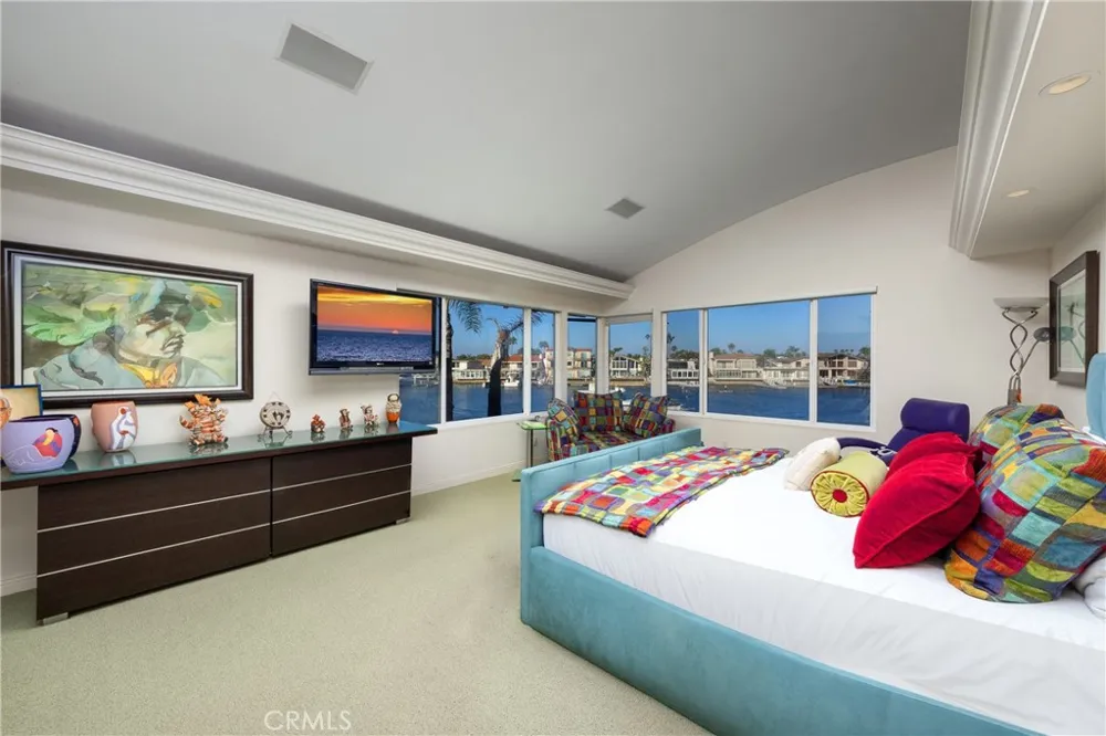 16932 Coral Cay Huntington Beach, CA 92649