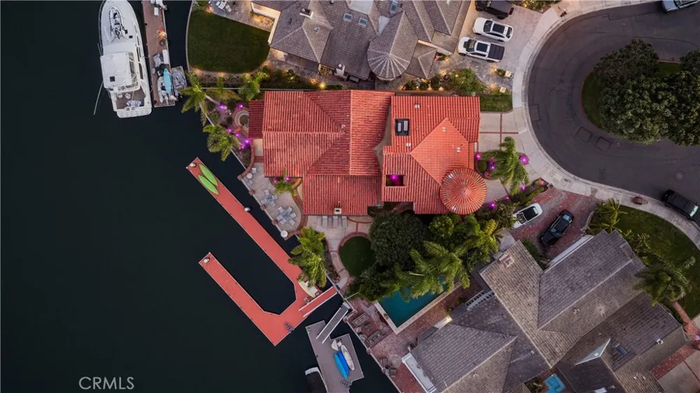 16932 Coral Cay Huntington Beach, CA 92649