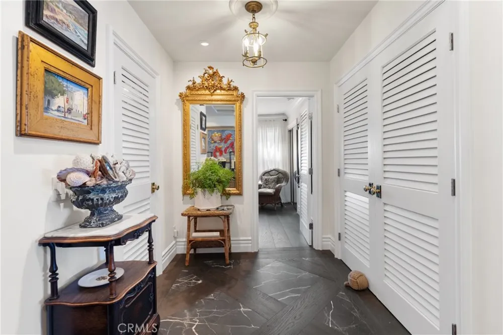 915 Buena Vista San Clemente, CA 92672