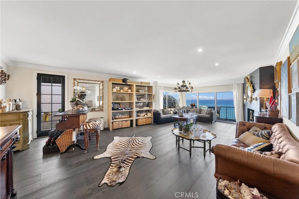 915 Buena Vista San Clemente, CA 92672