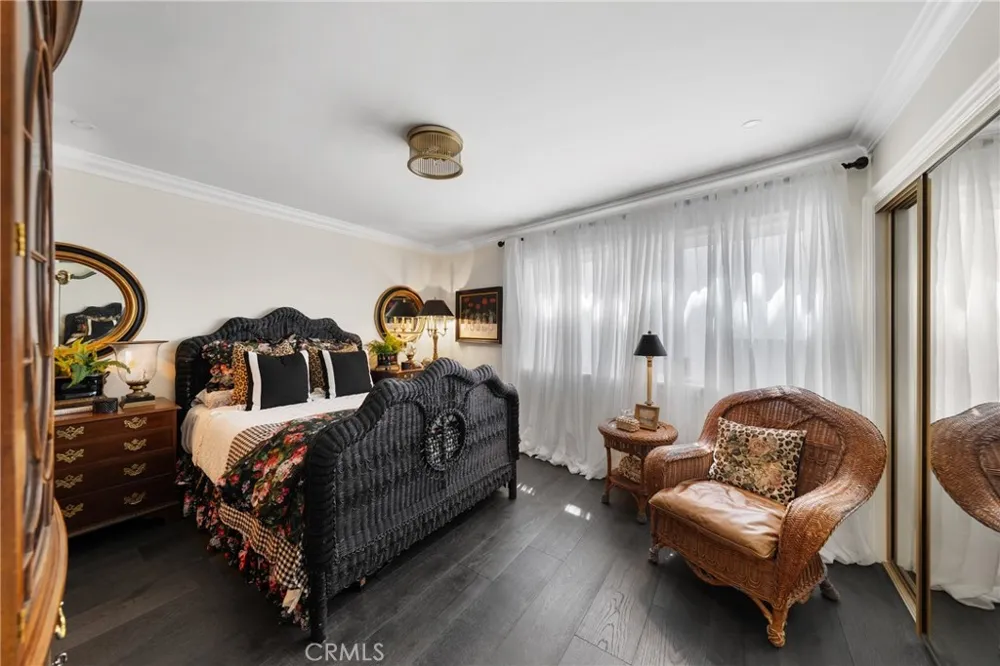 915 Buena Vista San Clemente, CA 92672