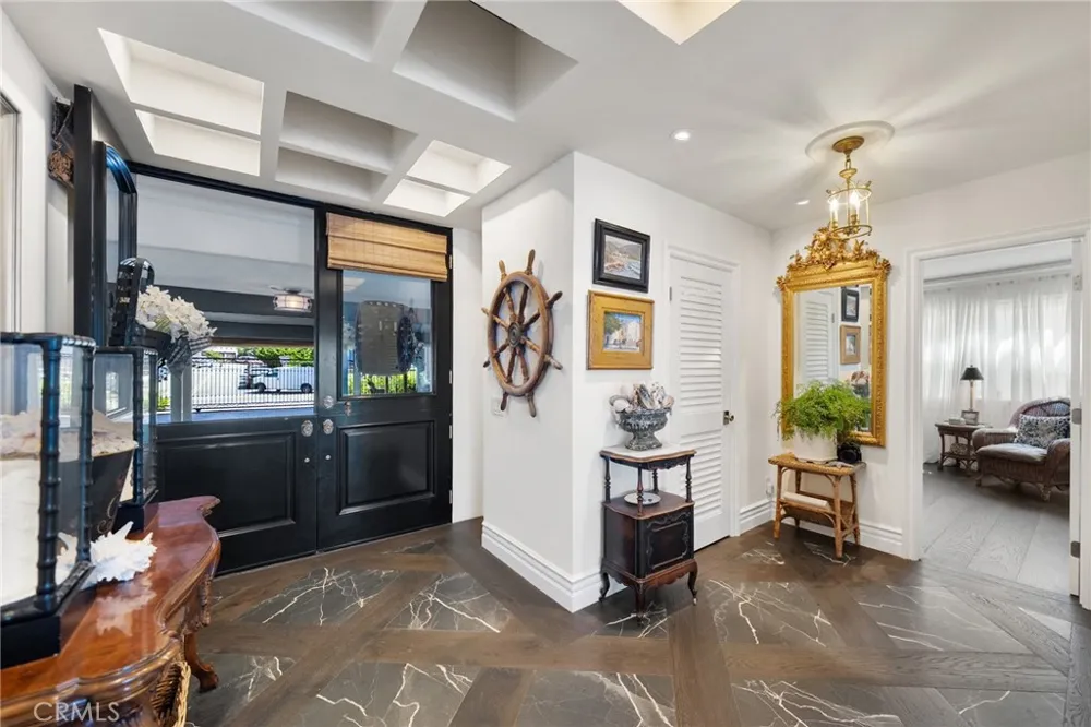 915 Buena Vista San Clemente, CA 92672