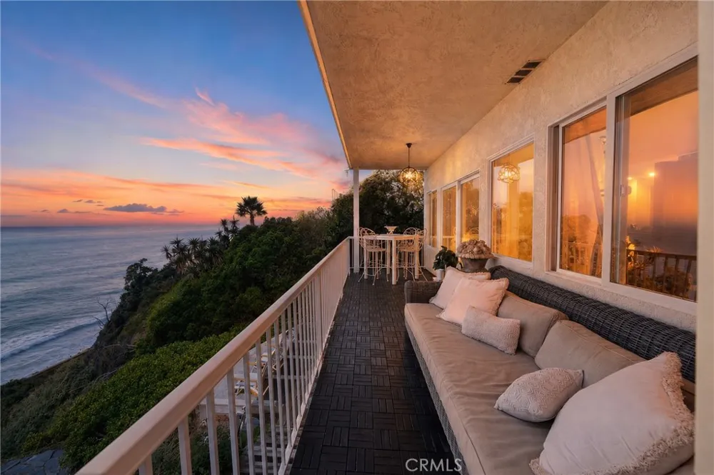 915 Buena Vista San Clemente, CA 92672