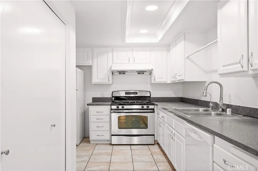 1450 Kauai Street West Covina, CA 91792