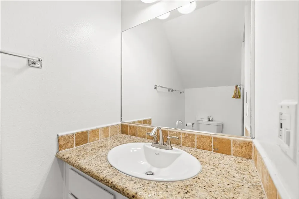 1450 Kauai Street West Covina, CA 91792