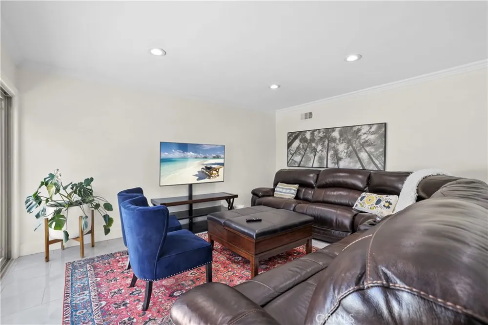 25235 Cinnamon Road Lake Forest, CA 92630
