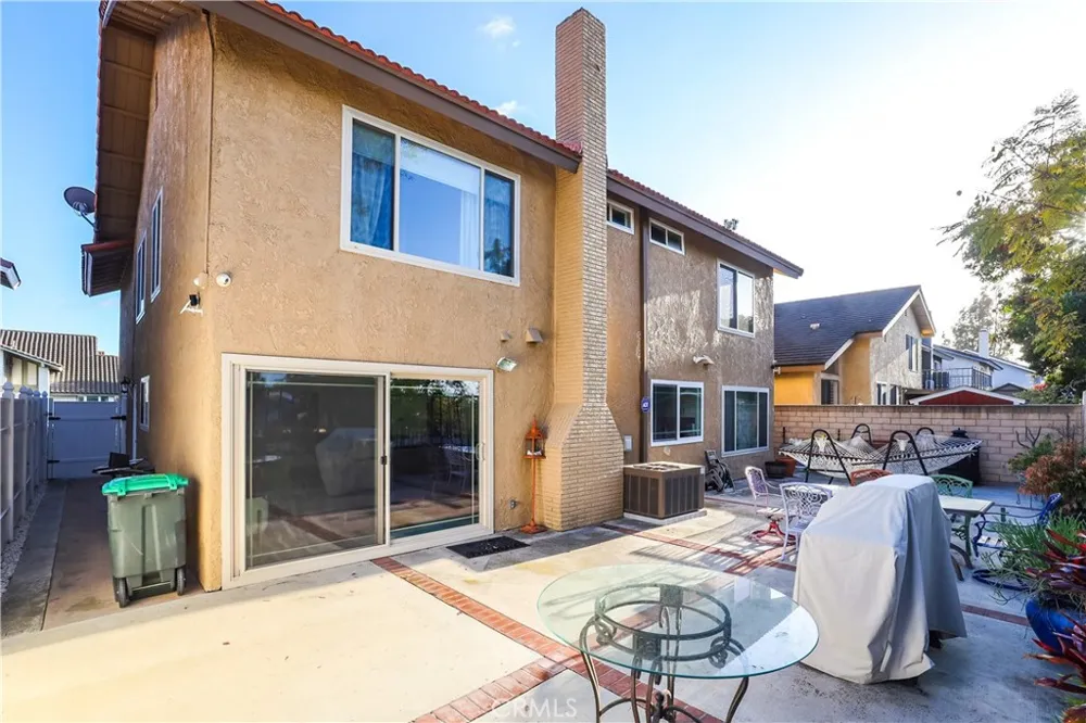 25235 Cinnamon Road Lake Forest, CA 92630