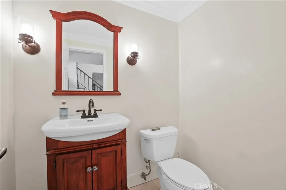 25235 Cinnamon Road Lake Forest, CA 92630