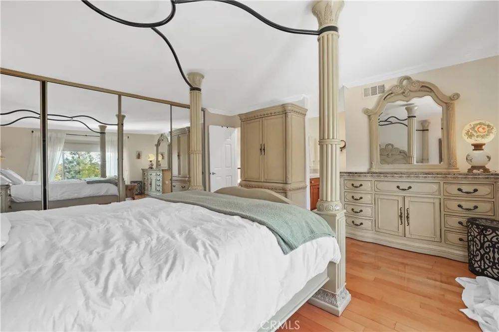 25235 Cinnamon Road Lake Forest, CA 92630