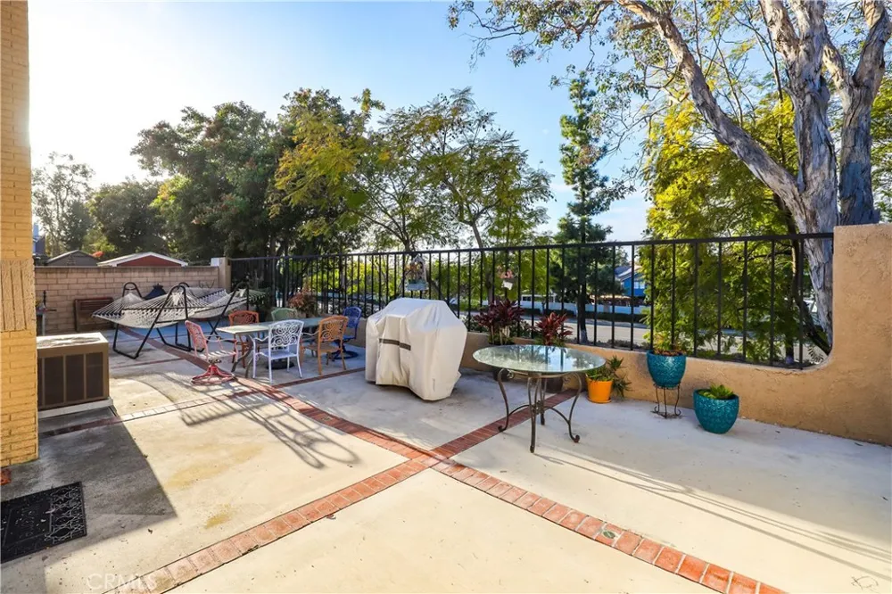 25235 Cinnamon Road Lake Forest, CA 92630
