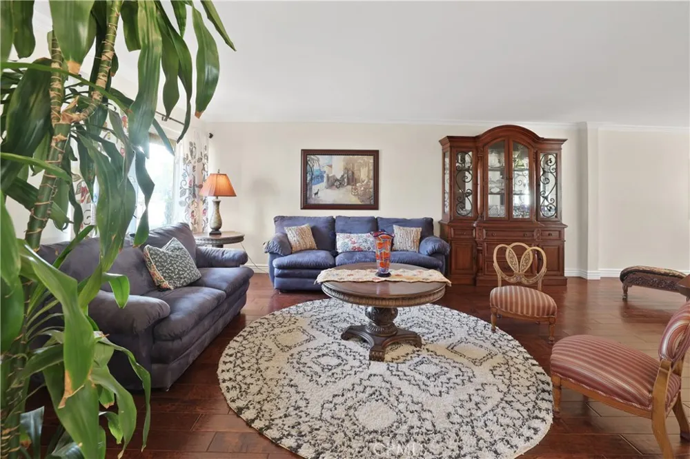25235 Cinnamon Road Lake Forest, CA 92630