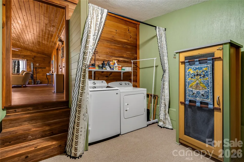 398 Locust Drive Maggie Valley, NC 28751