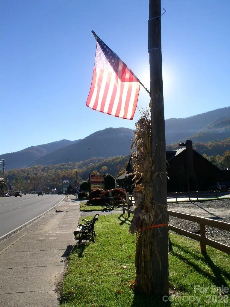 398 Locust Drive Maggie Valley, NC 28751
