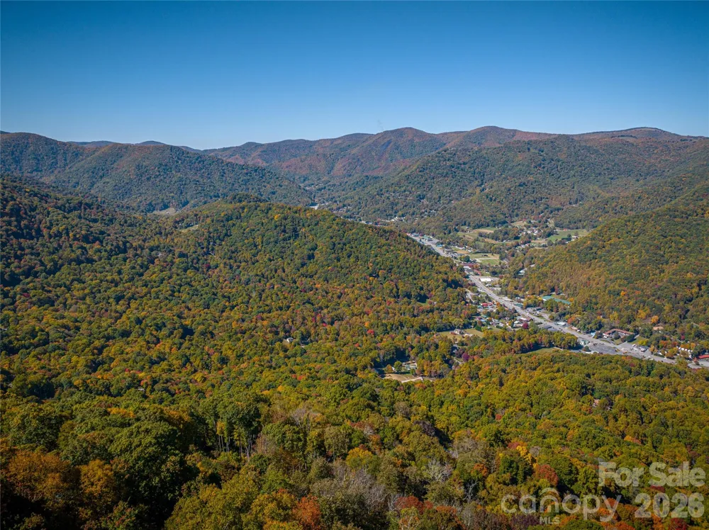 398 Locust Drive Maggie Valley, NC 28751