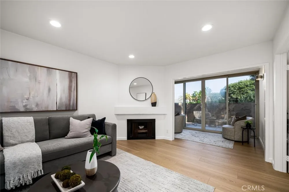 17168 Bluewater #168 Huntington Beach, CA 92649